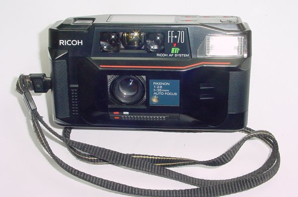 RICOH FF*70 Automatic AF 35mm Film Point & Shoot Camera 35/2.8 Lens