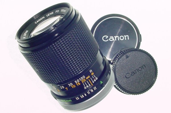 Canon 135mm f/3.5 FD S.C. Portrait Manual Focus Lens