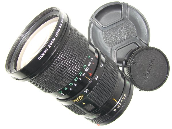 Canon 35-105mm F/3.5 FD Macro Manual Focus Zoom Lens