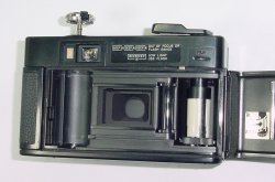 MINOLTA HI-MATIC AF2 35mm Film Point & Shoot Camera 38mm f/2.8 Lens