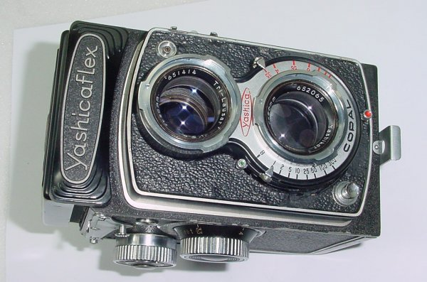 Yashica Yashicaflex Model C TLR 120 Film Medium Format Camera Copal 80/3.5 Lens