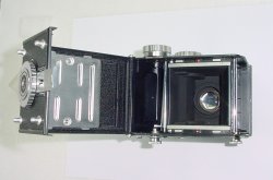 Yashica Yashicaflex Model C TLR 120 Film Medium Format Camera Copal 80/3.5 Lens