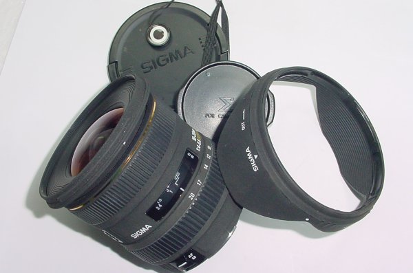 Sigma 10-20mm F/4-5.6 DC HSM EX Wide Angle Zoom Lens For Canon EF Mount