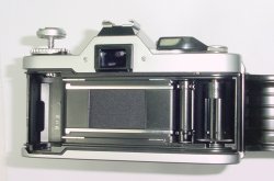 Canon AV-1 35mm Film SLR Manual Camera with Canon 35-70mm Zoom F/3.5-4.5 Lens