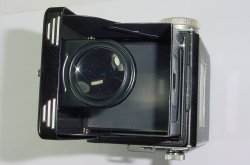 Rollei Rolleicord V 120 Film 6x6 TLR Medium Format Camera Xenar 75mm F/3.5 Lens