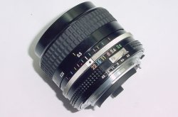 Nikon 28mm F/3.5 NIKKOR AI Wide Angle Manual Focus Lens