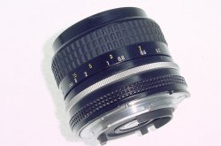 Nikon 28mm F/3.5 NIKKOR AI Wide Angle Manual Focus Lens