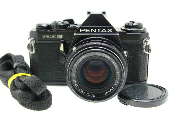 Pentax ME Super 35mm Film manual SLR Camera + Pentax-M 50/1.7 smc Lens in Black