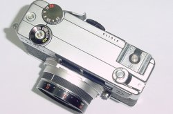 PETRI COLOR 35 D 35mm Film Manual Camera 40mm F/2.8 Lens