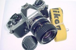Nikon FE 35mm Film SLR Manual Camera + 35-70mm F/3.3-4.5 Zoom-Nikkor Lens