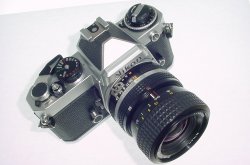 Nikon FE 35mm Film SLR Manual Camera + 35-70mm F/3.3-4.5 Zoom-Nikkor Lens