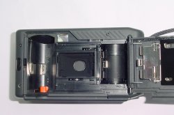 Canon Sprint Auto Focus MACRO 45cm Point & Shoot Camera 35/3.5 Lens - Red