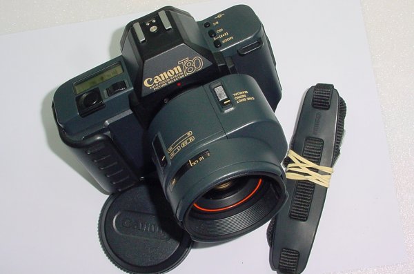 Canon T80 35mm Film SLR Camera with 35-70mm F/3.5-4.5 AC Auto Focus Zoom Lens