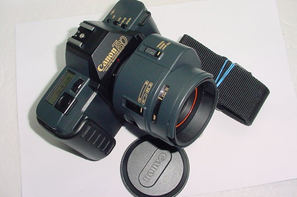 Canon T80 35mm Film SLR Camera with 35-70mm F/3.5-4.5 AC Auto Focus Zoom Lens