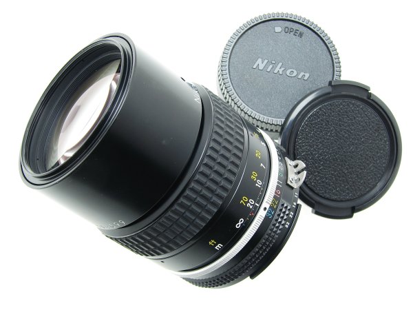 Nikon 135mm F/2.8 Nikkor AI Manual Focus Portrait Lens