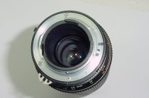 Nikon 100-300mm F/5.6 Zoom-NIKKOR AIs Manual Focus Zoom Lens