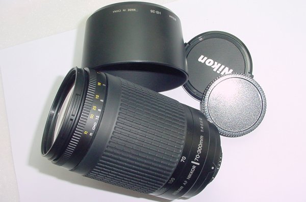 Nikon 70-300mm F/4-5.6 G Auto and manual Focus Zoom Lens in Black