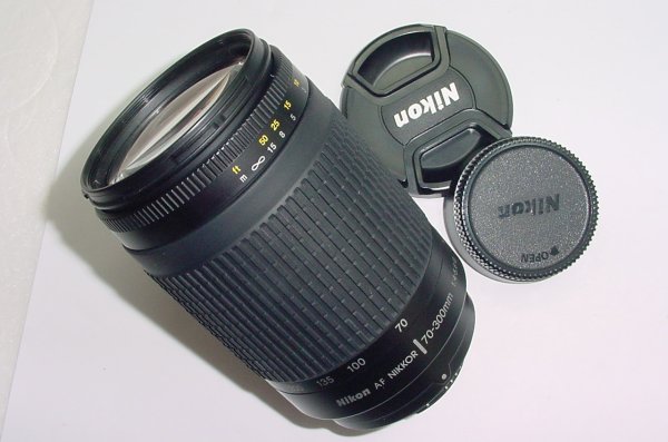Nikon 70-300mm F/4-5.6 G Auto and manual Focus Zoom Lens in Black