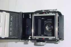 YASHICA-Mat MT TLR 120 Medium Format Film Camera COPAL-MXV 80mm F/3.5 Twin Lens