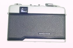 Yashica 35-ME 35mm Film Compact Camera with 38mm f/2.8 Lens
