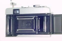 Yashica 35-ME 35mm Film Compact Camera with 38mm f/2.8 Lens