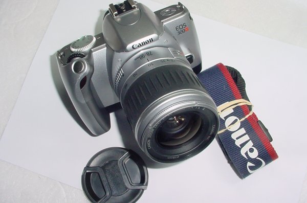 Canon EOS 300V 35mm Film SLR Camera + Canon EF 28-90mm Zoom Lens