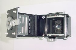 YASHICA-MAT LM MTL 120 Film 6x6 Medium Format Manual Camera 80/3.5 Yashinon Lens