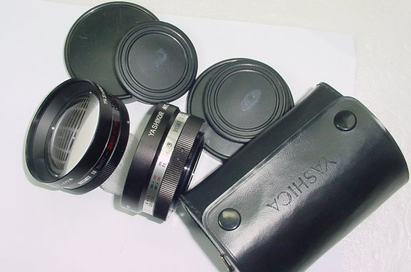 YASHICA ELECTRO 35 YASHIKOR AUX. WIDE ANGLE F4 + AUX. TELEPHOTO F4 LENSES KIT