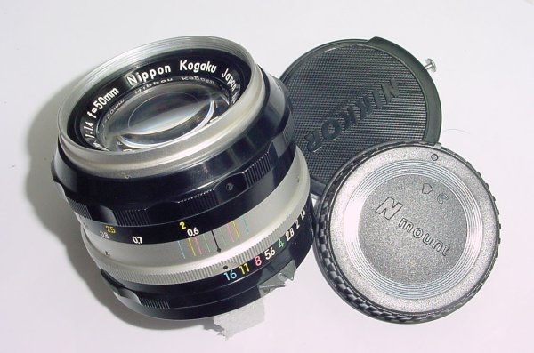 Nikon 50mm F/1.4 NIKKOR-S Auto Nippon Kogaku Pre-AI Manual Focus Standard Lens