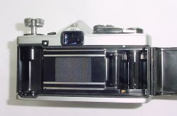 Olympus OM-2N MD 35mm Film SLR Manual Camera with 50mm F/1.8 Zuiko Lens