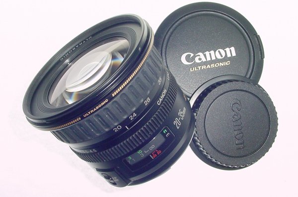 Canon 20-35mm f/3.5-4.5 EF USM Wide Angle Zoom Lens