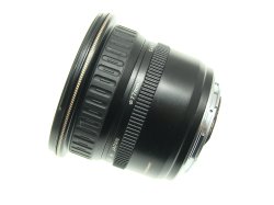 Canon 20-35mm f/3.5-4.5 EF USM Wide Angle Zoom Lens