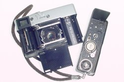 Rollei 35 35mm Film Manual Camera with Tessar 40mm F/3.5 Lens - Silver