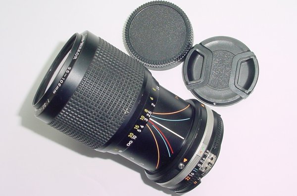 Nikon 35-105mm f3.5-4.5 Zoom-NIKKOR AIs Zoom Manual Focus Lens