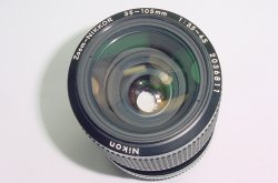 Nikon 35-105mm f3.5-4.5 Zoom-NIKKOR AIs Zoom Manual Focus Lens
