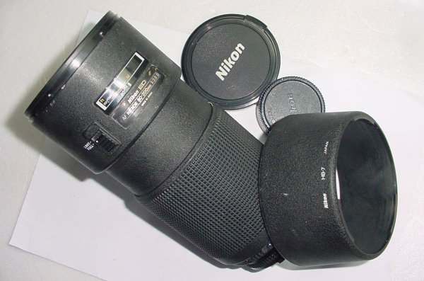 Nikon 80-200mm F/2.8 D AF NIKKOR ED Auto Focus Zoom Lens
